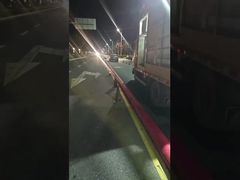 ดูการสาธิตการติดตั้งฟิล์มป้องกันด้านล่างแบบไม่มีร่องลึกของท่อพีวีซี